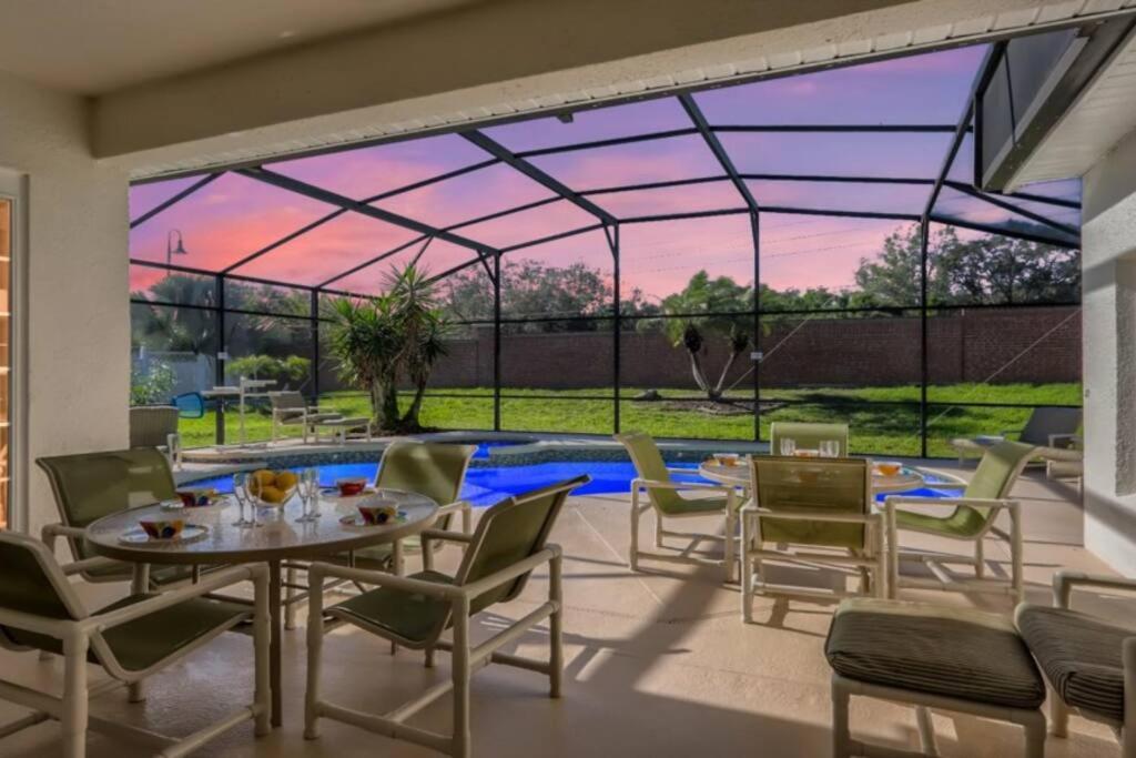 The Marvel Mansion 5Br Pool Home Near Disney World Orlando Bagian luar foto